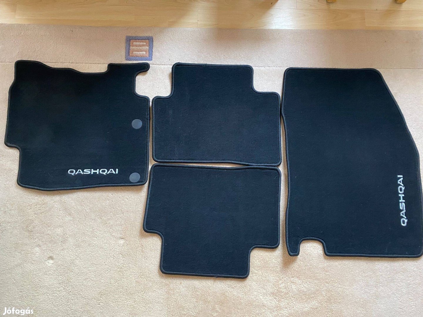 Nissan Qashqai J11 (2016-21) szövetszőnyeg garnitúra - Kitűnő!