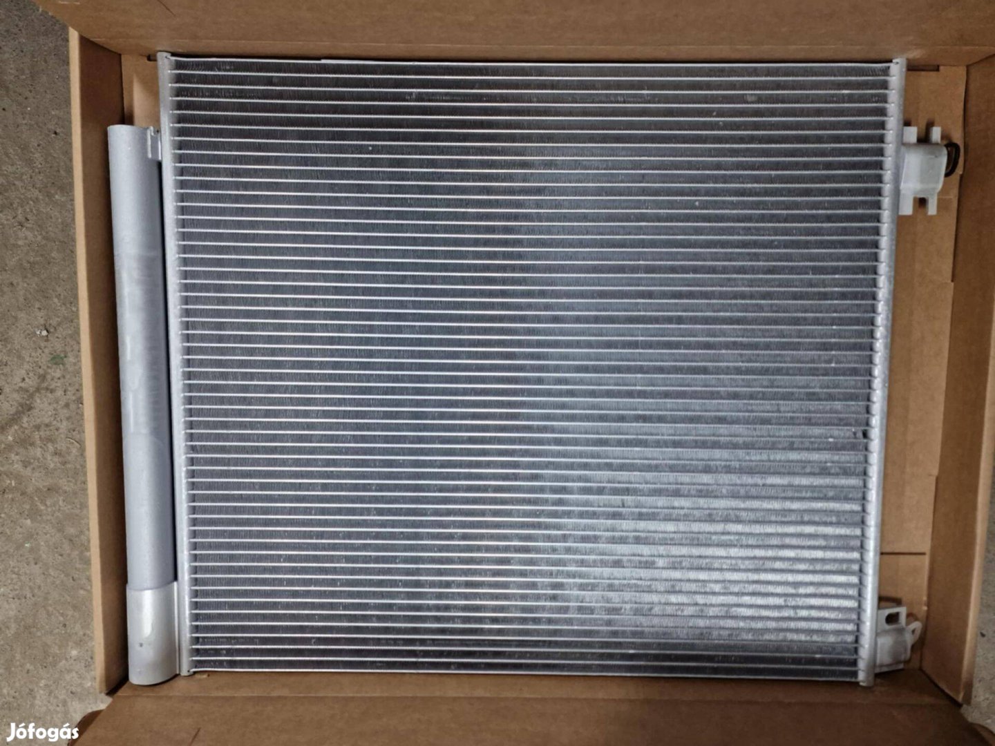 Nissan Qashqai J11 klímahűtő gyári új 921006951R