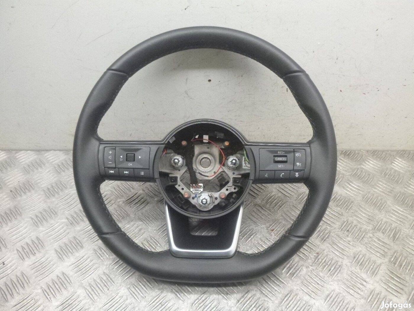 Nissan Qashqai J12 bőr kormány kormánykerék