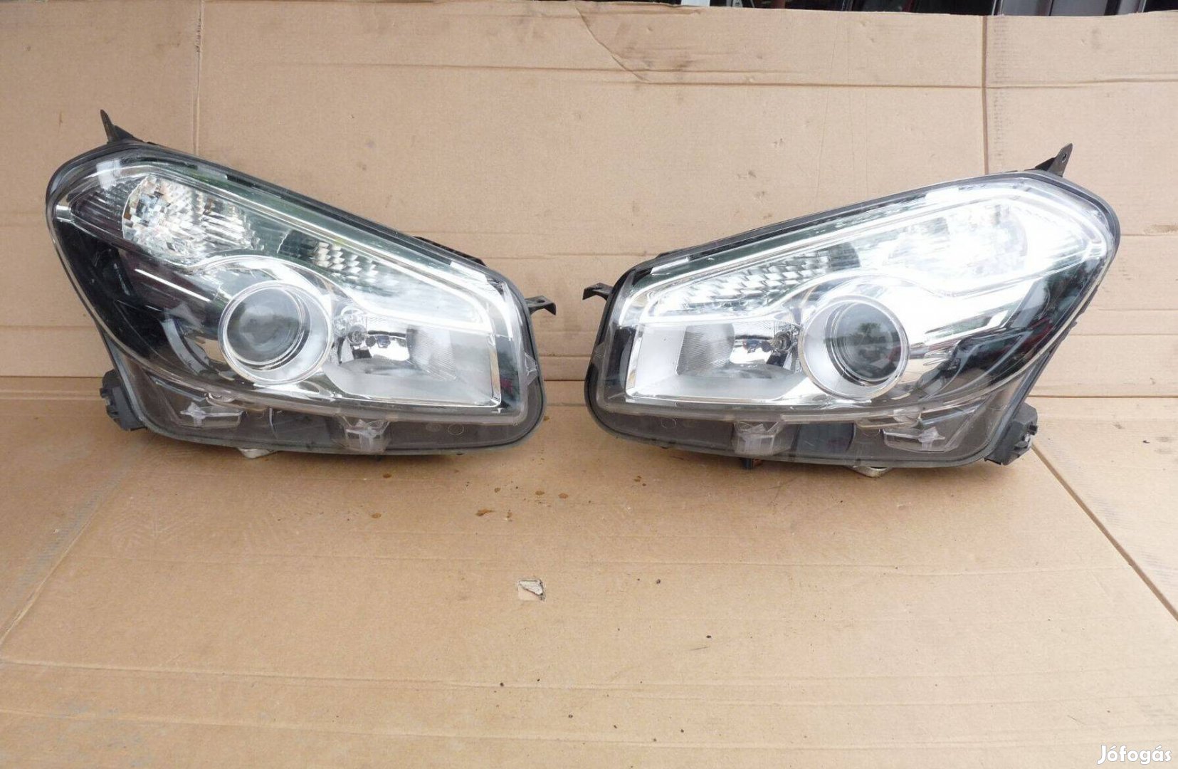 Nissan Qashqai Xenon fényszóró