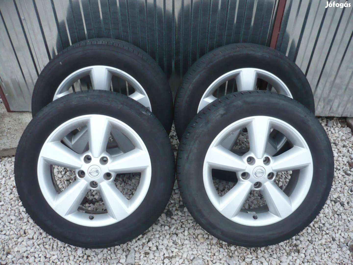 Nissan Qashqai alufelni nyárigumival