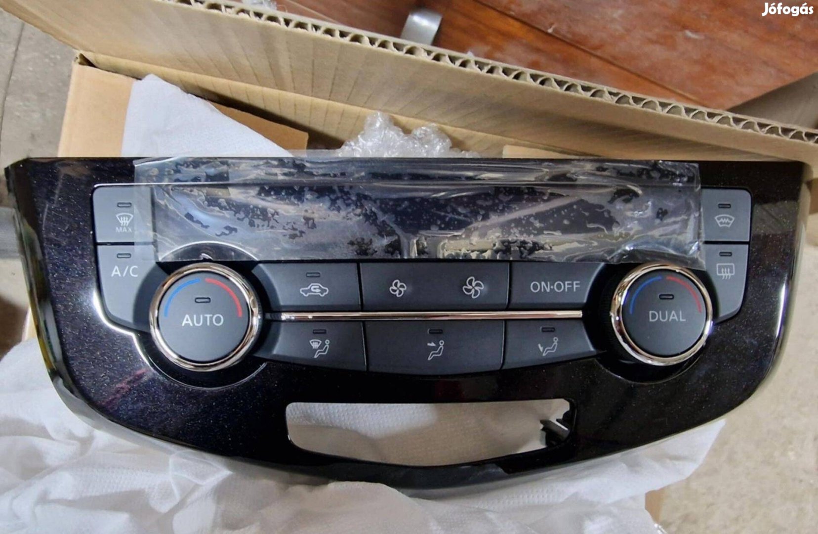 Nissan Qashqai fűtéspanel gyári új 275004EA1A