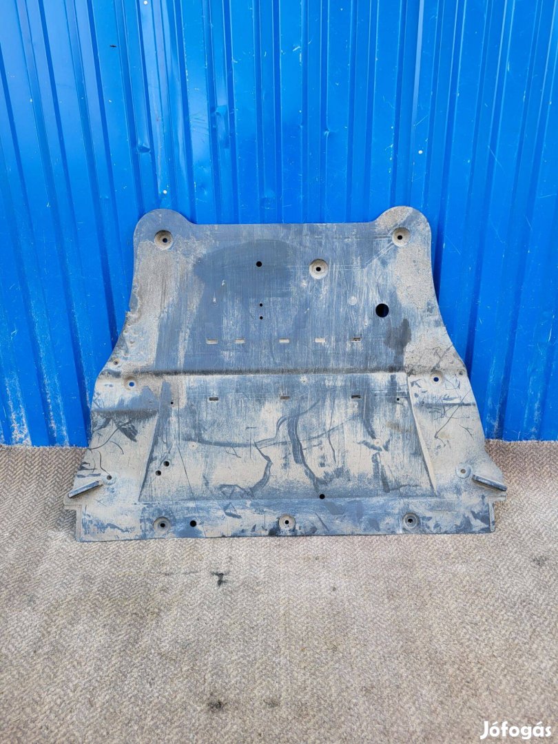 Nissan Qashqai gyári 75890BR40A alsó motorburkolat, tálca
