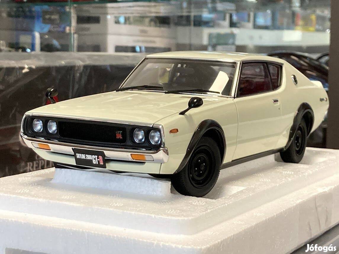 Nissan Skyline GT-R (Kpgc110) 1973 Standard Version 1:18 Autoart 77472