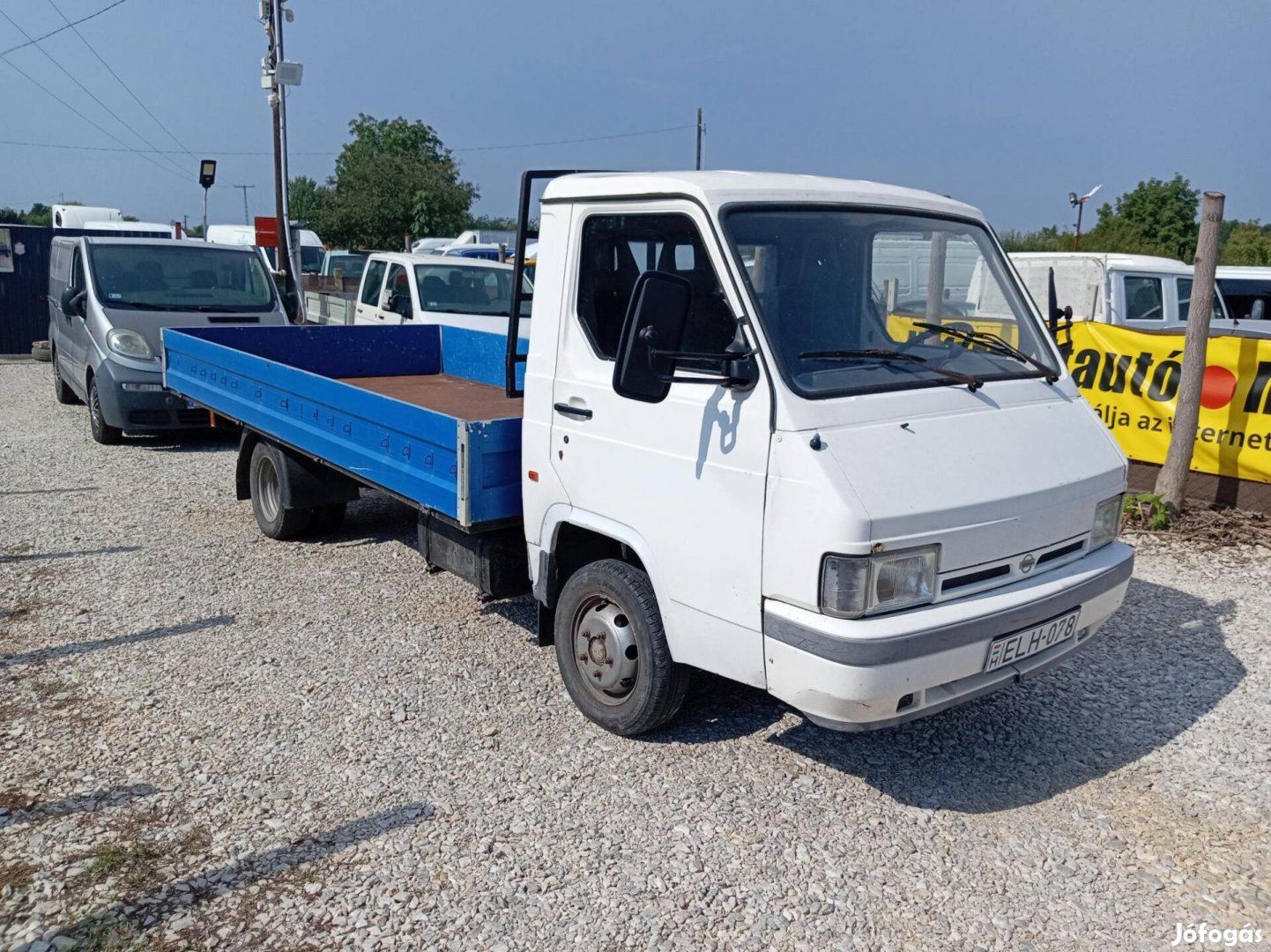 Nissan Trade 3.0 D 4.20-es plató.Friss műszaki....