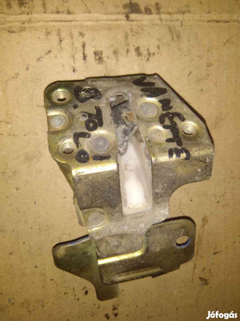 Nissan Vanette Cargo Bal Tolóajtó Zárszerkezet