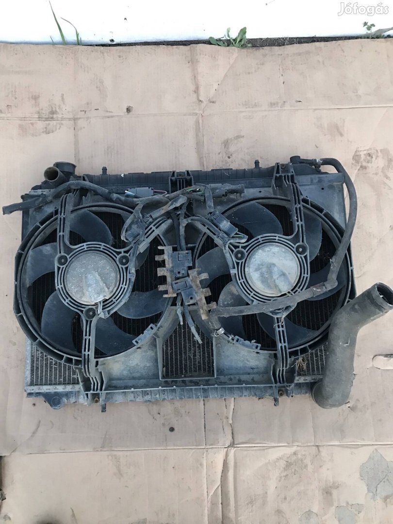 Nissan Vanette hűtő eladó.