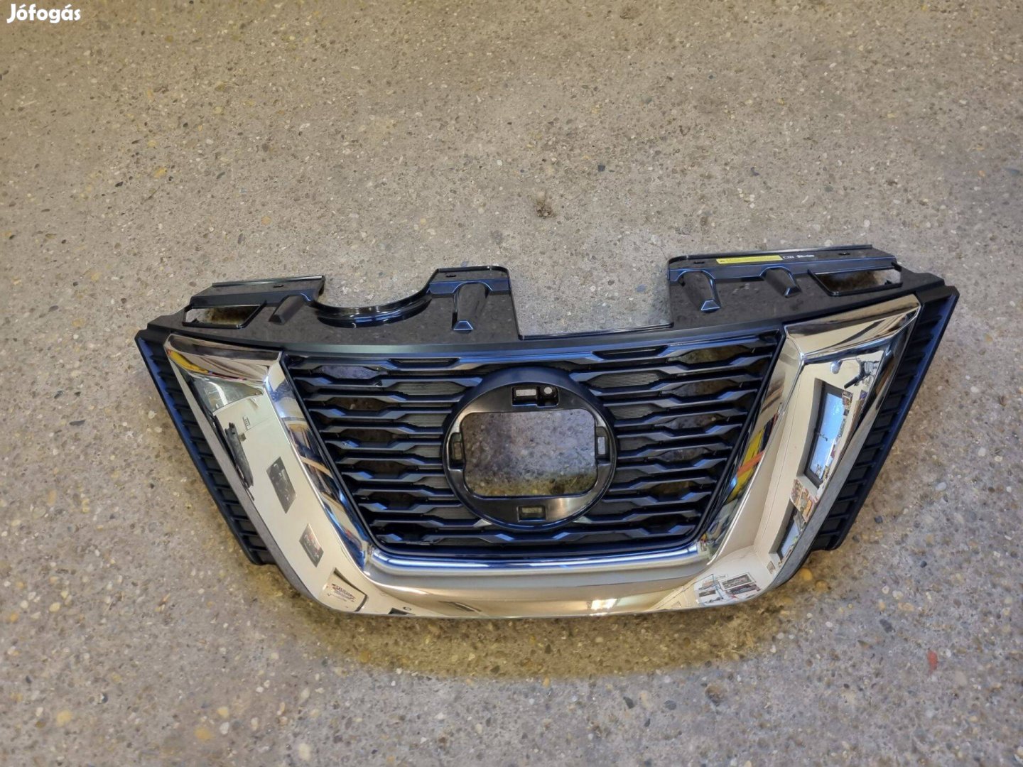 Nissan X-trail 2016- Díszrács 62310 7FW0B