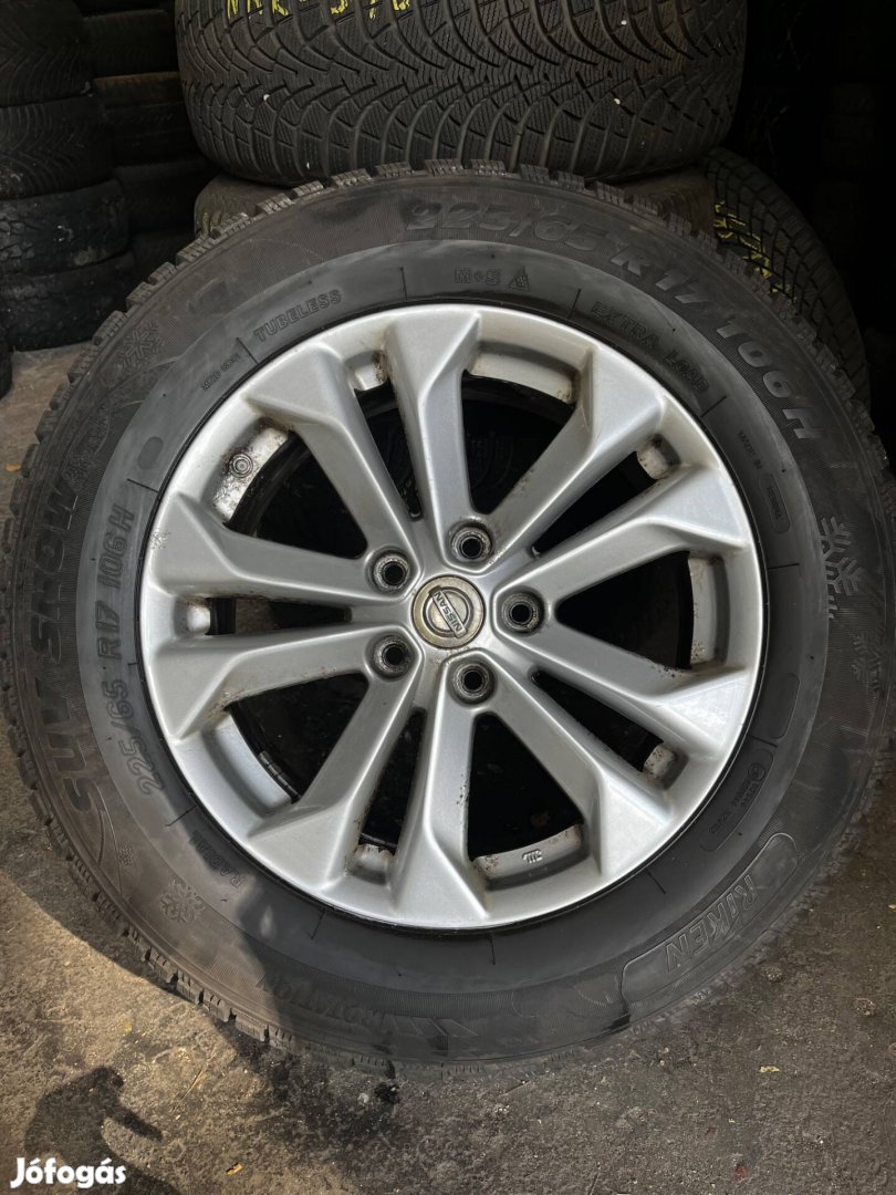 Nissan Xtrail 4 db alufelni és téli gumi 225/65 R17