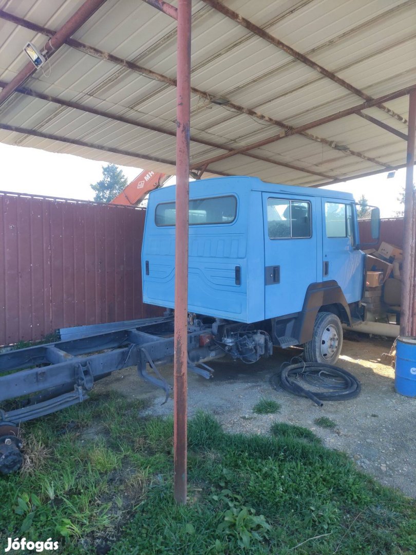 Nissan / dupla kabinos / tgk cserélhető, eladó. Végkiárusítás! - 10%