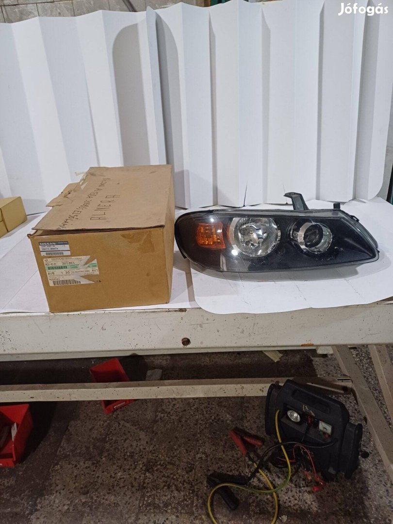 Nissan almera jobb első lámpa gyári új