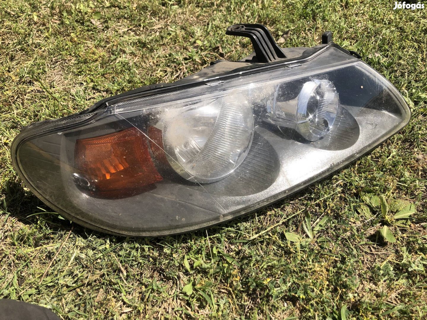 Nissan almera jobb fényszóró
