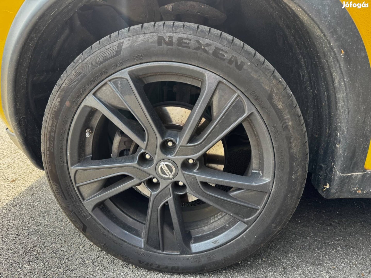Nissan alufelni-nyári gumi szett (4 db)