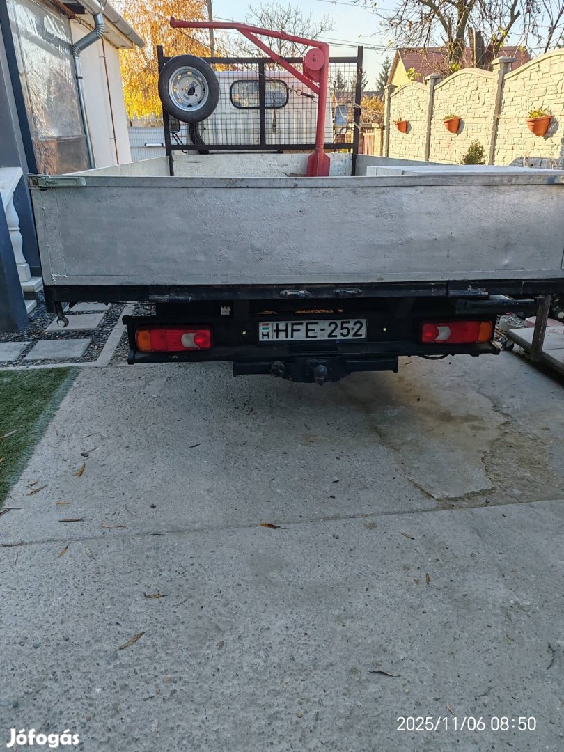 Nissan cabstar 3000tdi . 