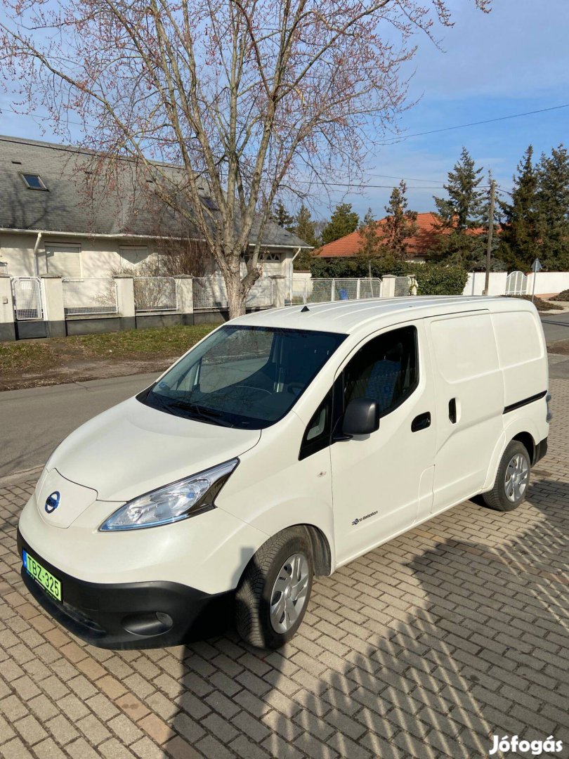 Nissan eNV200 elektromos furgon Eladó