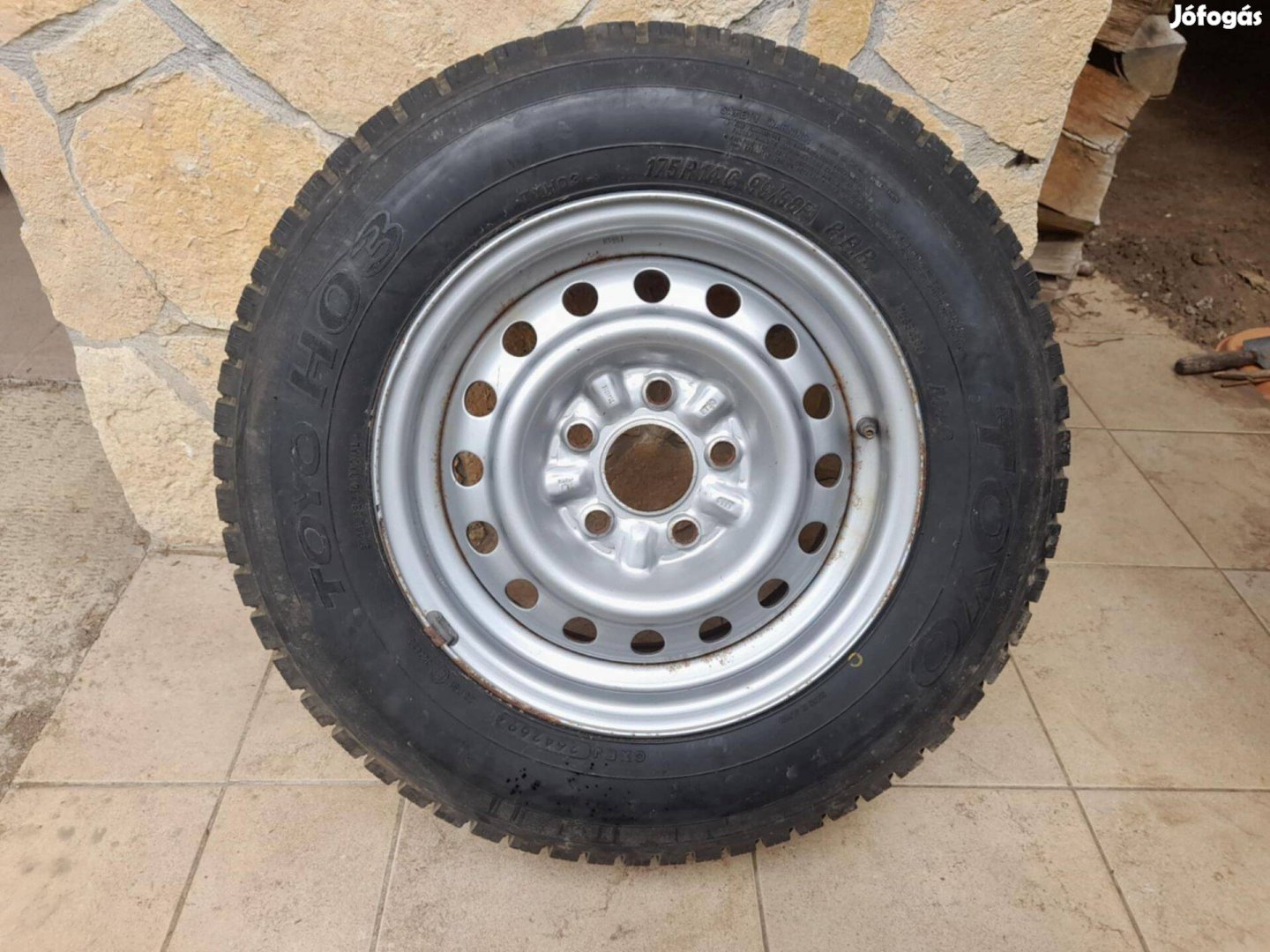 Nissan felni