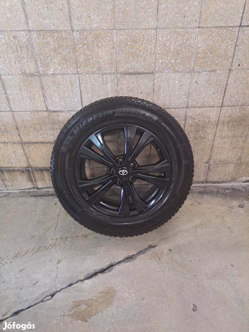 Nissan oem felnik 5x114,3. ET35