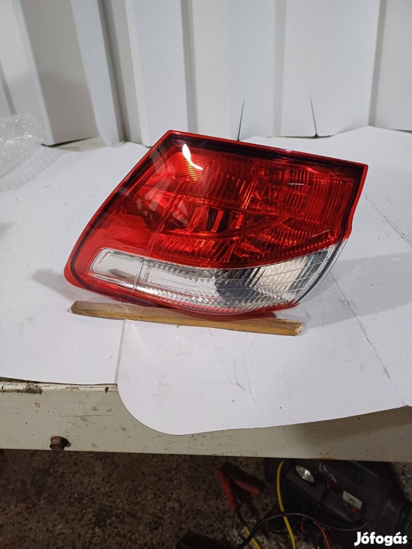 Nissan qashqai I jobb hátsó lámpa gyári új eladó 