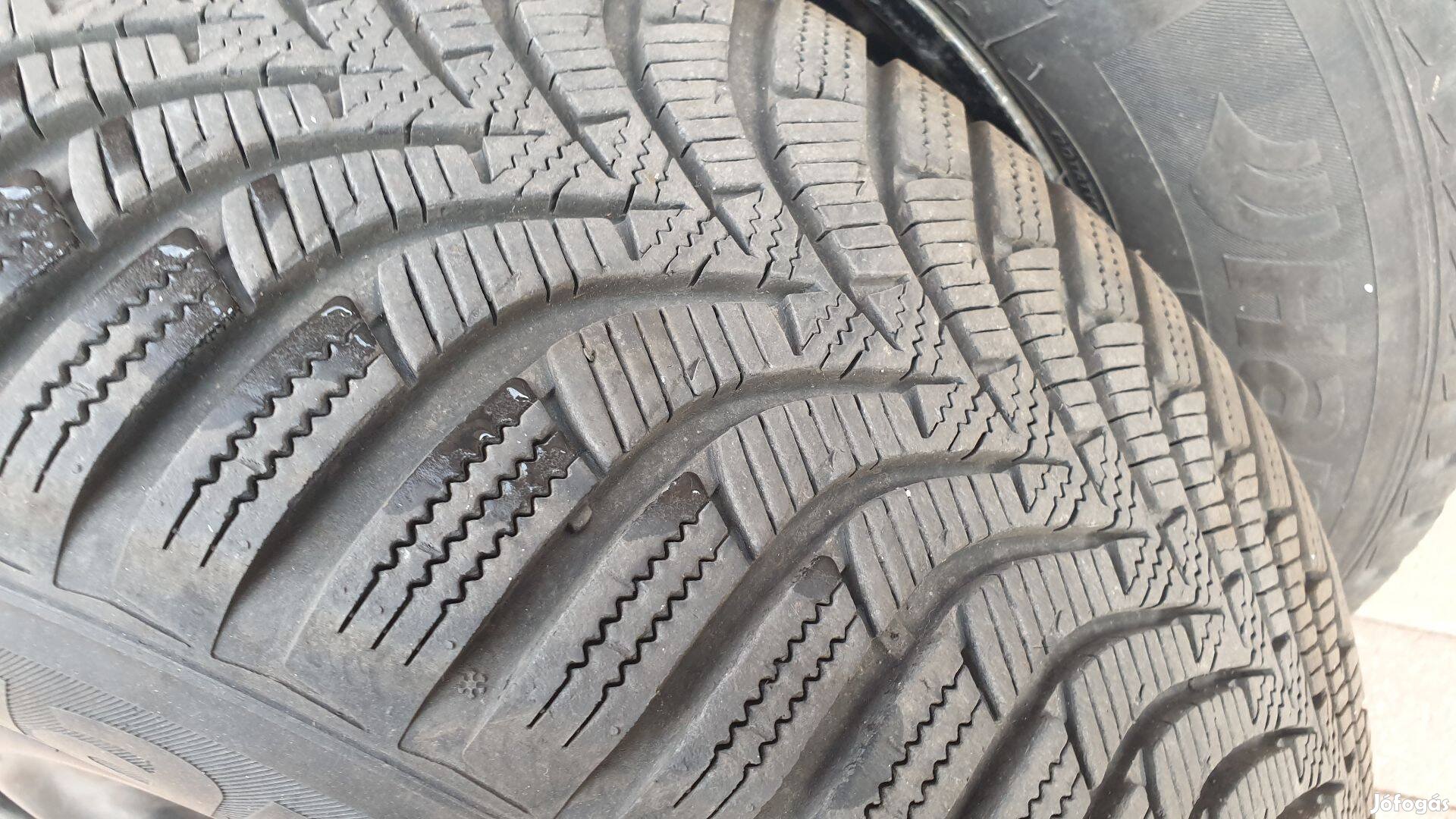 Nissan qashqai téli hankook 215/65 R16