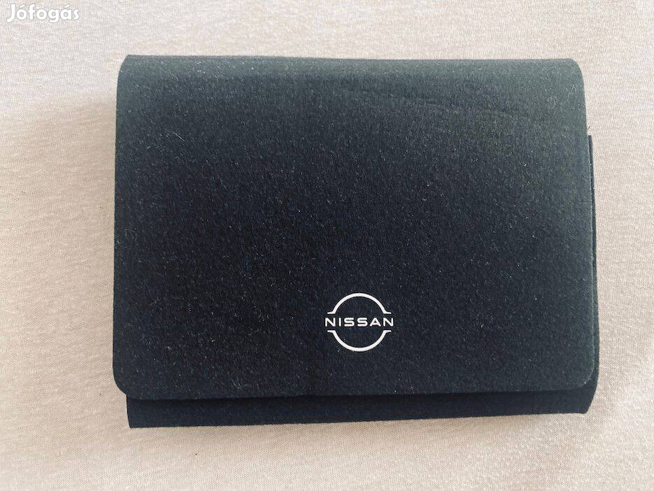 Nissan szervizfüzet tok