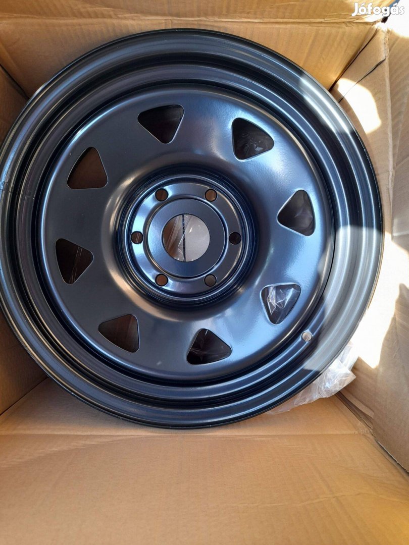 Nissan terepjáró felni 6x114,3 ET0 16X7