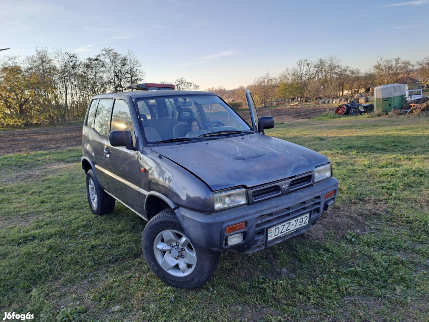 Nissan terránó 2.4 benzin eladó 