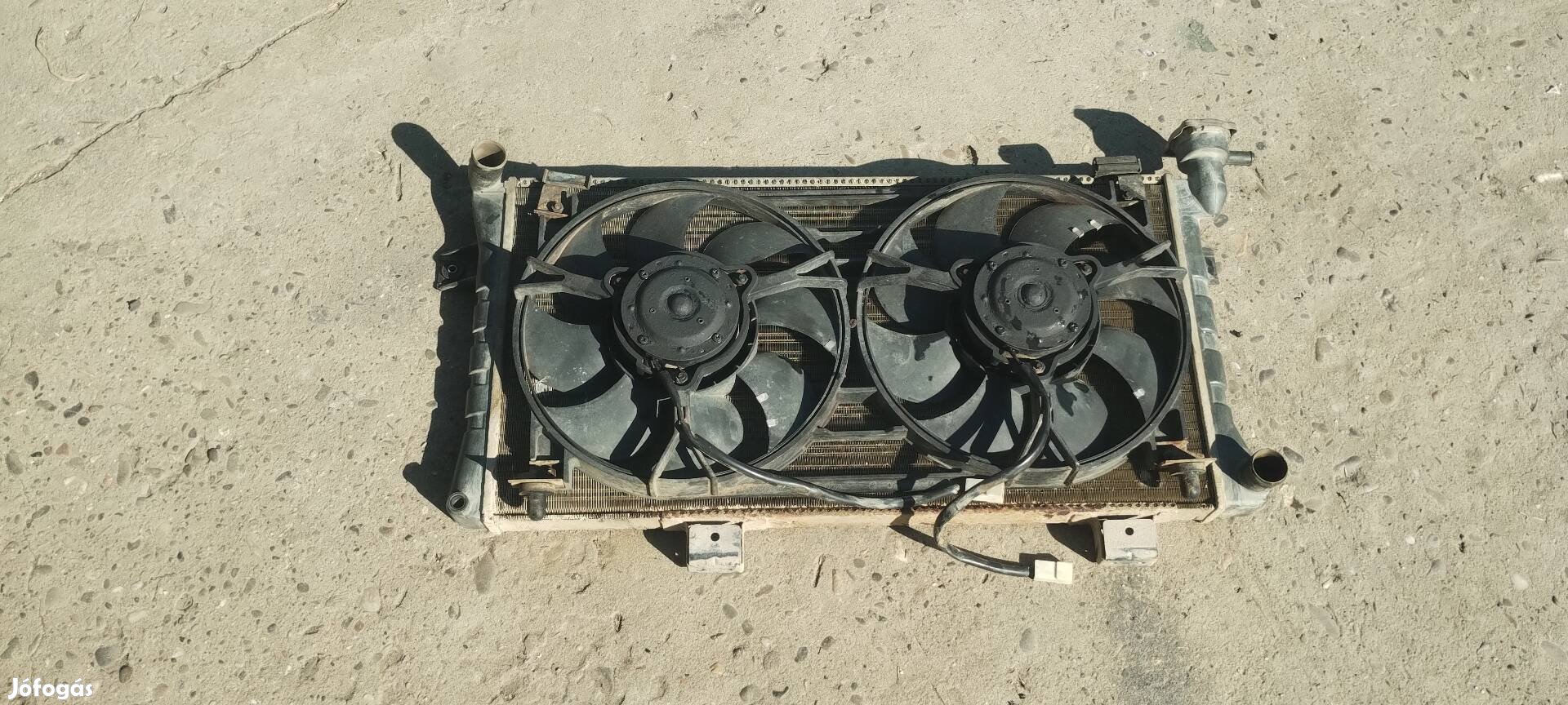 Niva Hűtő es Dupla Ventillator