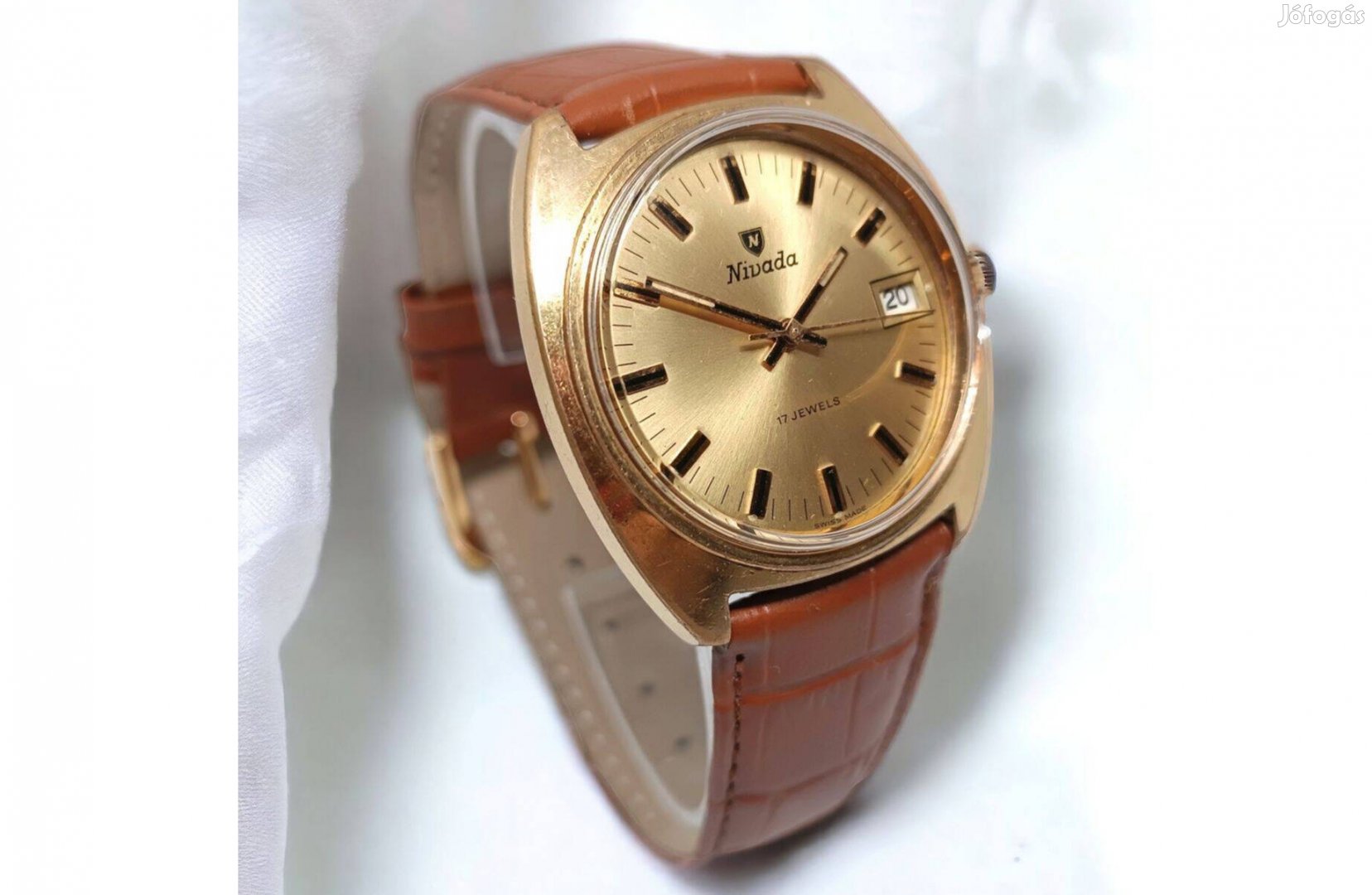 Nivada mechanikus férfi karóra 37 mm
