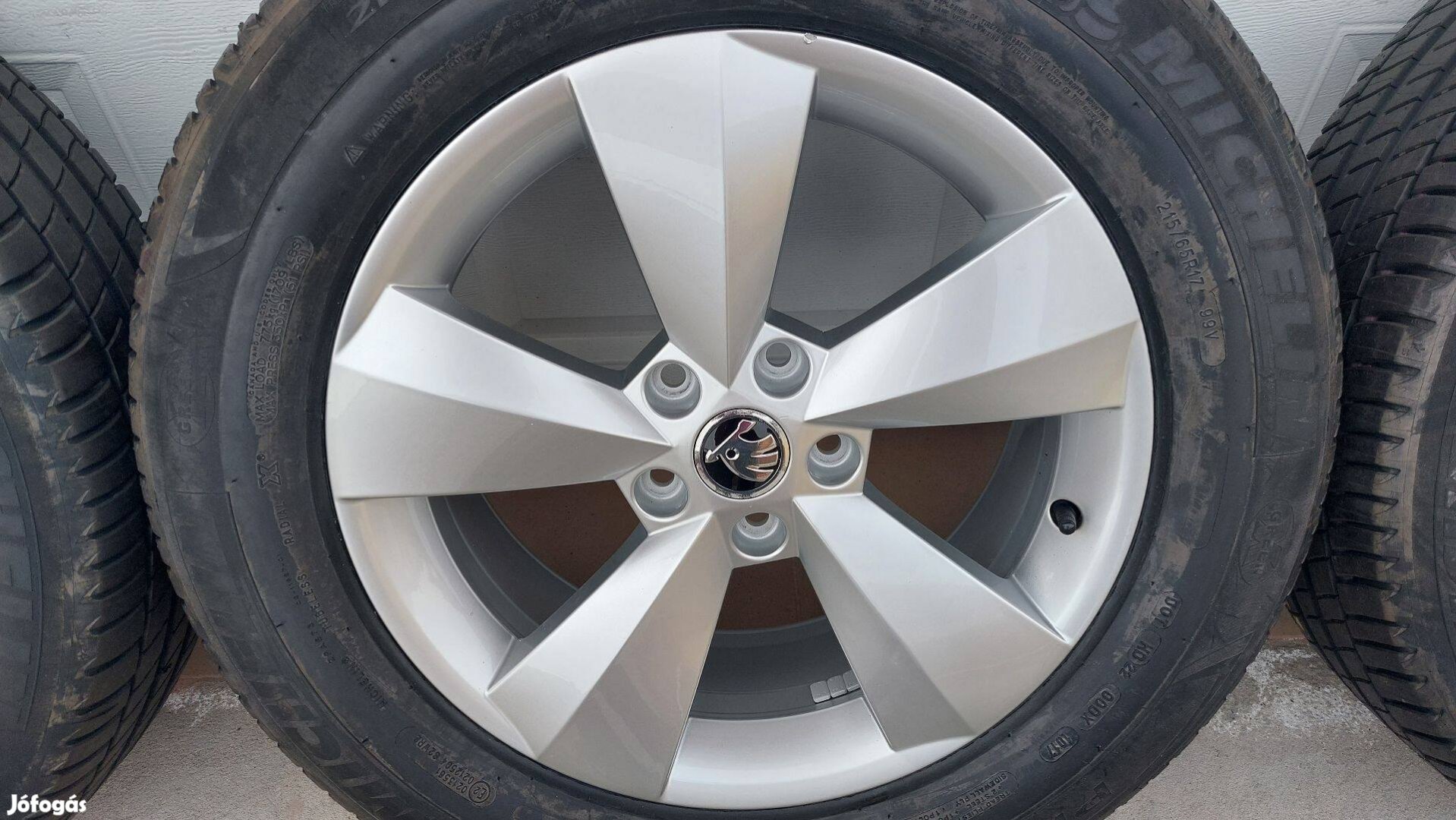 Nnn Eladó ,Gyári ,új szerű Skoda Kodiaq-Karoq 17 alufelni ,nyári gumi