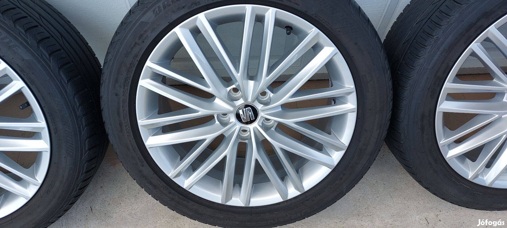 Nnn Gyári, Seat Ateca 18 alufelni , 5x112 nyári gumikkal