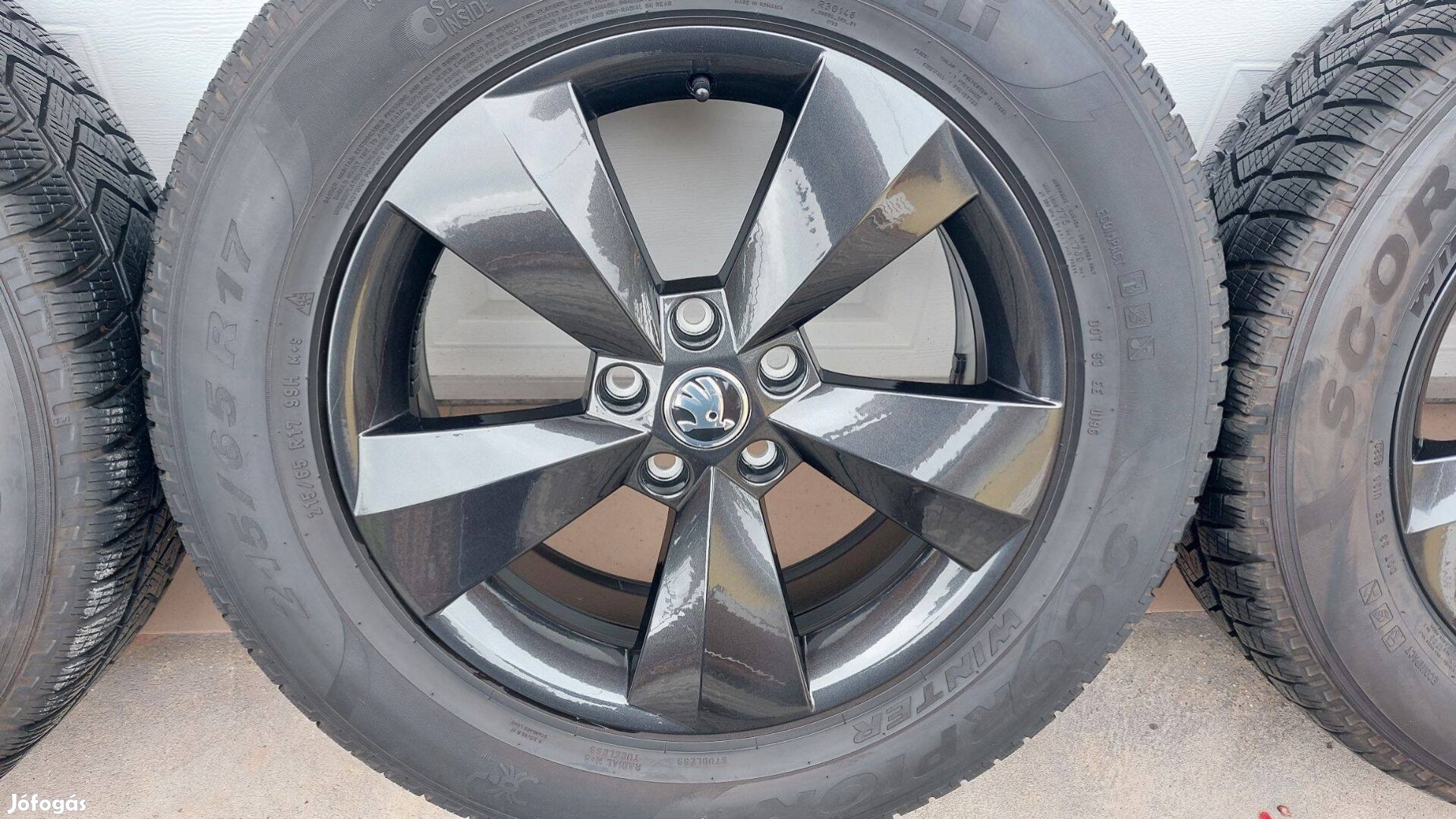 Nnn Gyári ,új szerű Skoda Kodiaq 17 Fekete alufelni ,téli gumi 5x112