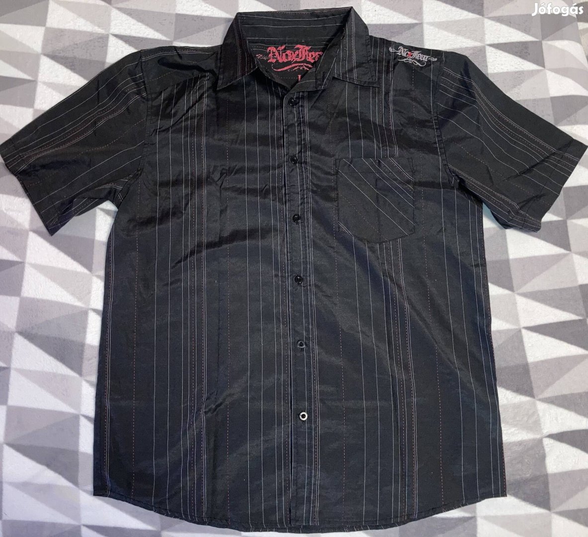 No Fear L zsebes szinte új csíkozott elegáns ffi rövidujjú