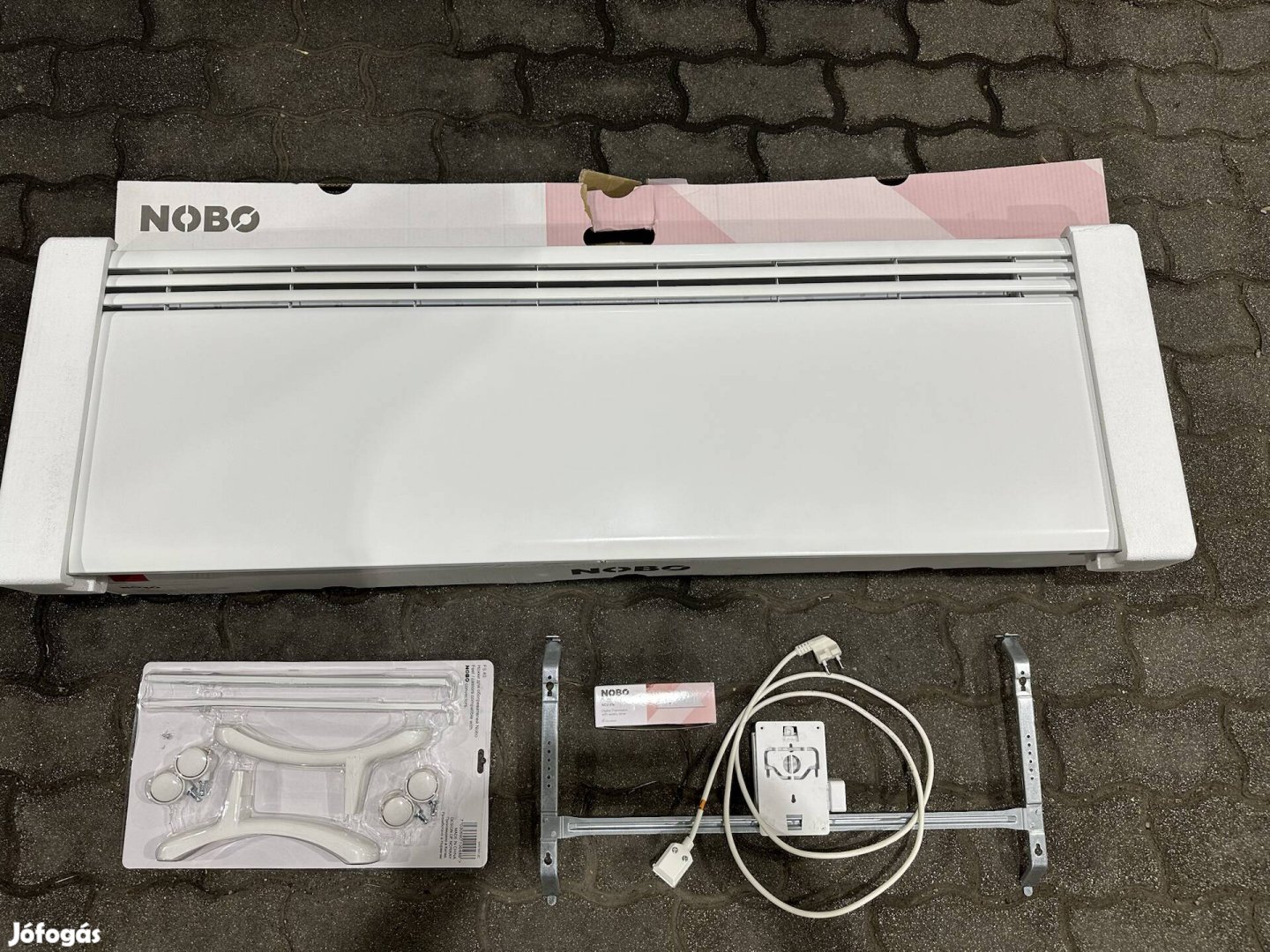 Nobo Fjord 2000w-os fűtőpanel garanciális