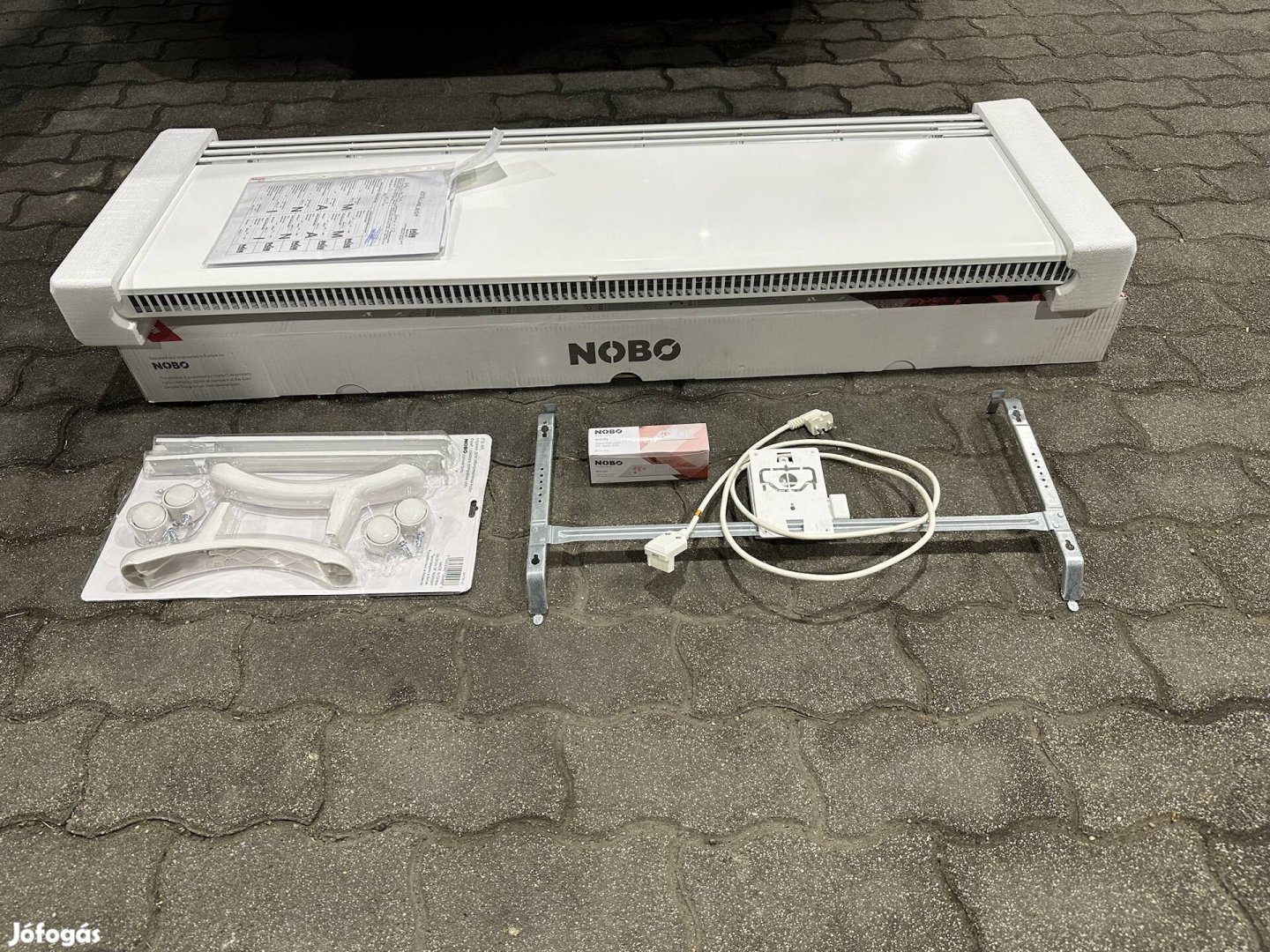 Nobo Fjord 2000w-os fűtőpanel garanciális újszerű