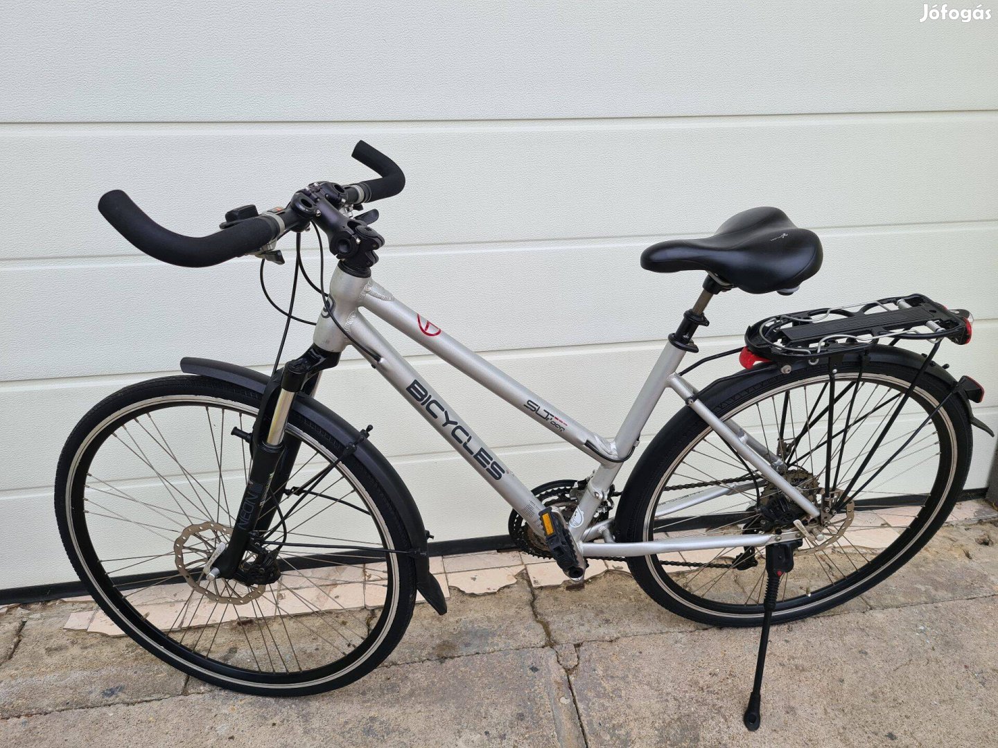 Női 28" cross trekking kerékpár
