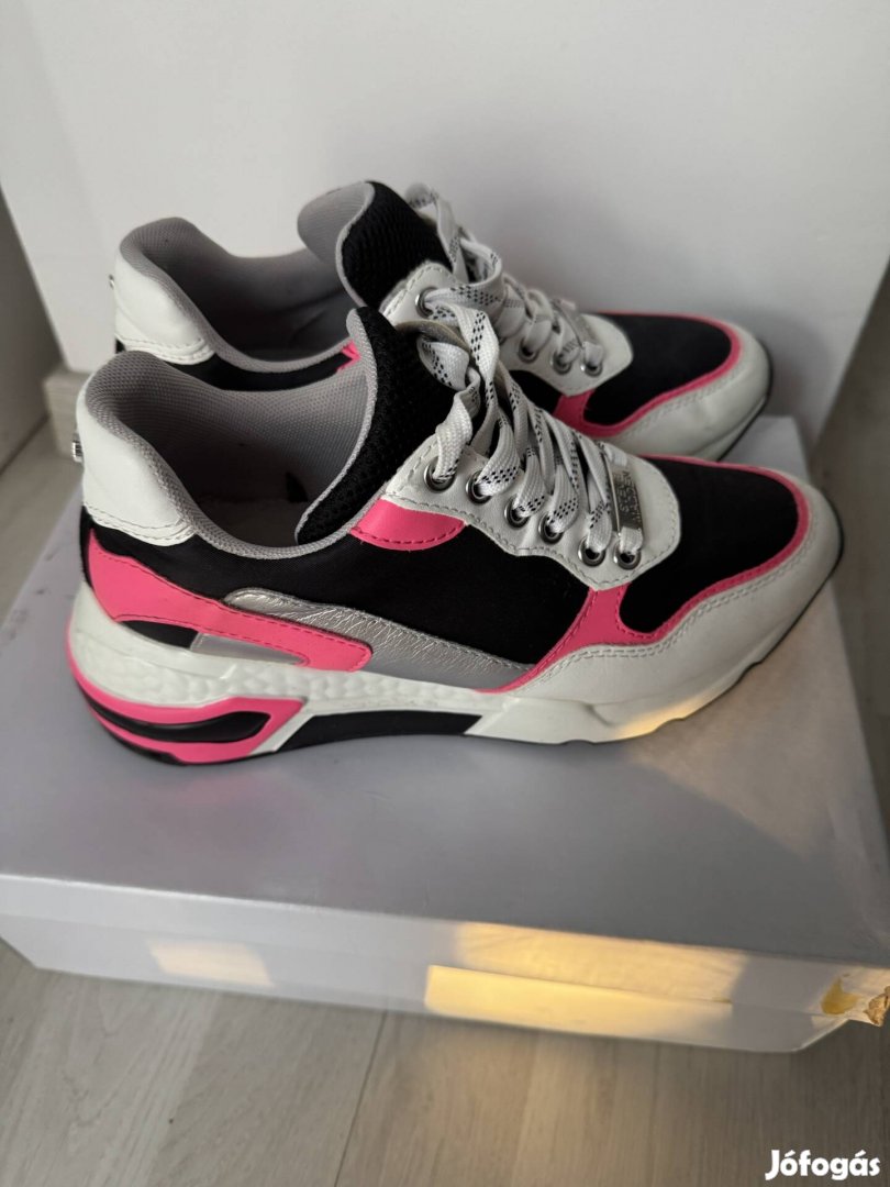 Női 38as Steve Madden alig hasznalt cipo elado!