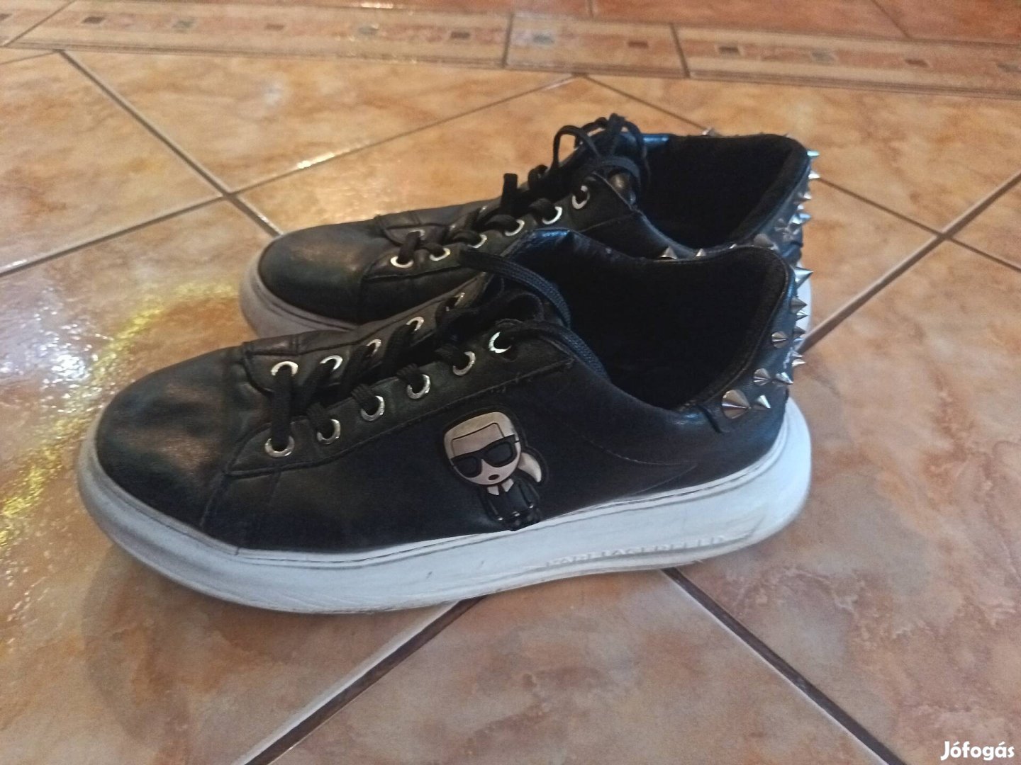 Női 39-es Karl Lagerfeld cipő