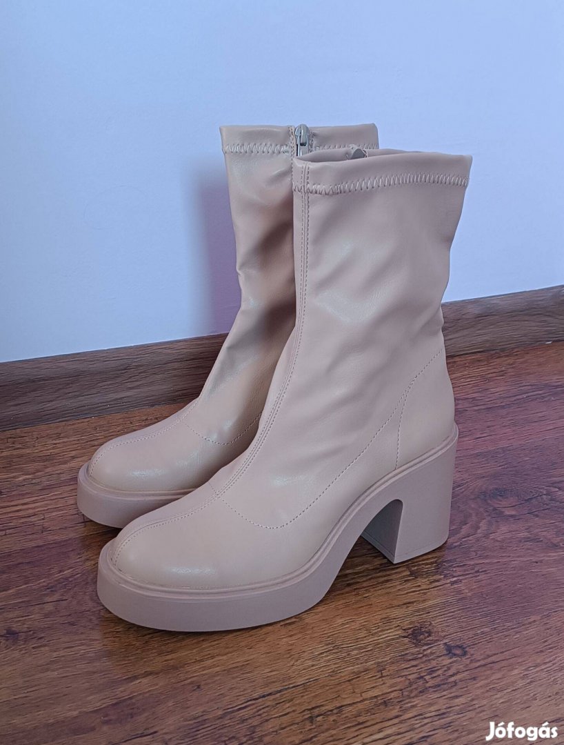Női 40-es csizma