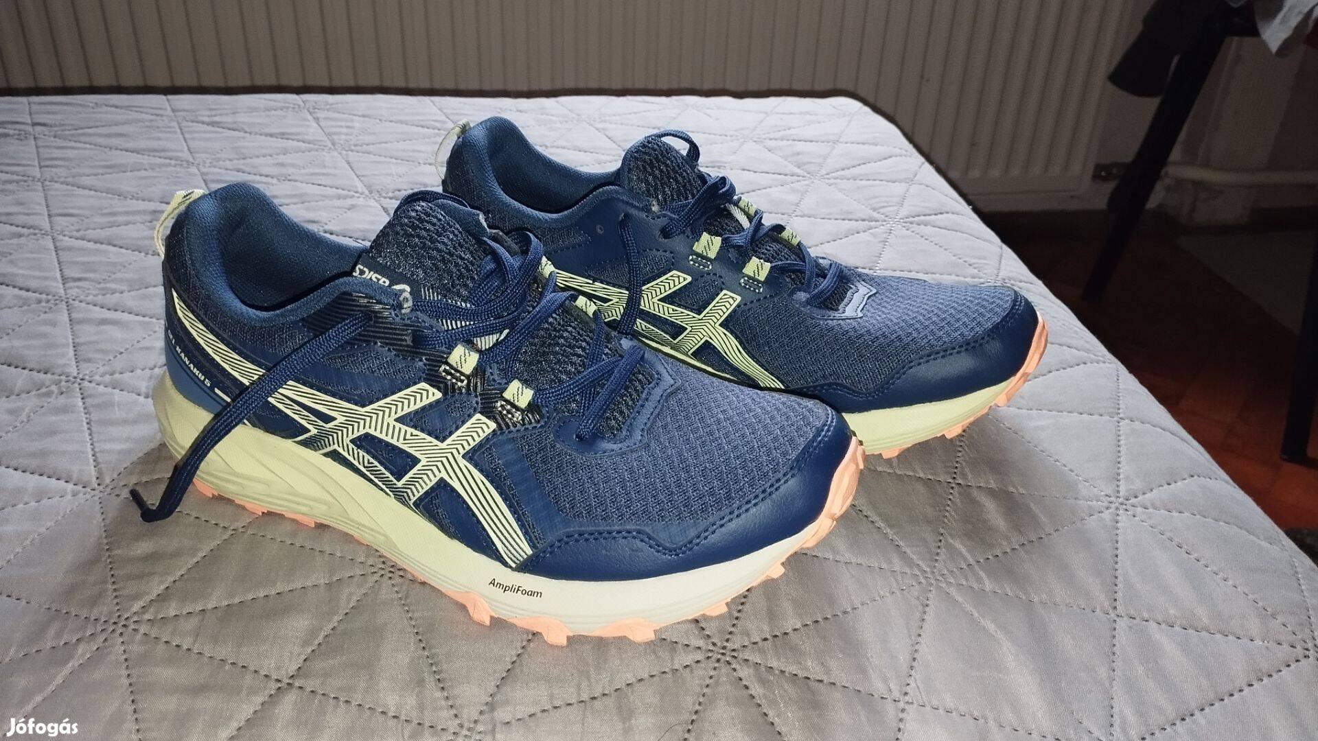 Női Asics 41, 5 futócipő