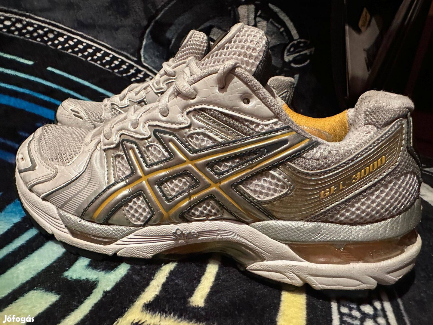 Női Asics Gel-3000 cipő (38-as méretben)