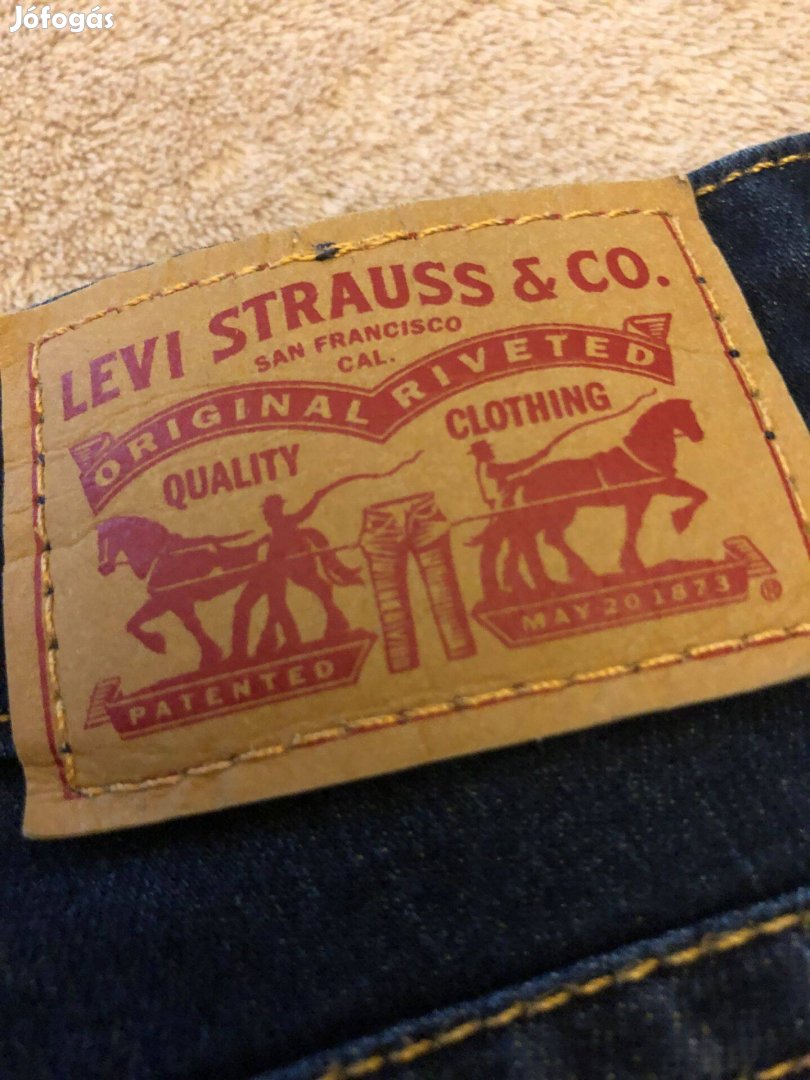 Női Levis farmer nadrág W 29 L 32 méretű