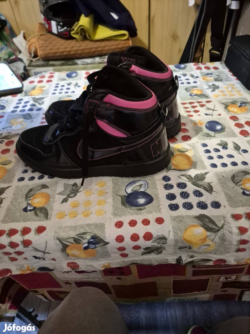 Női Nike cipő