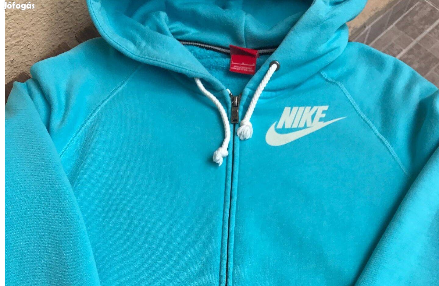 Női Nike kapucnis felső (L-es méretben)