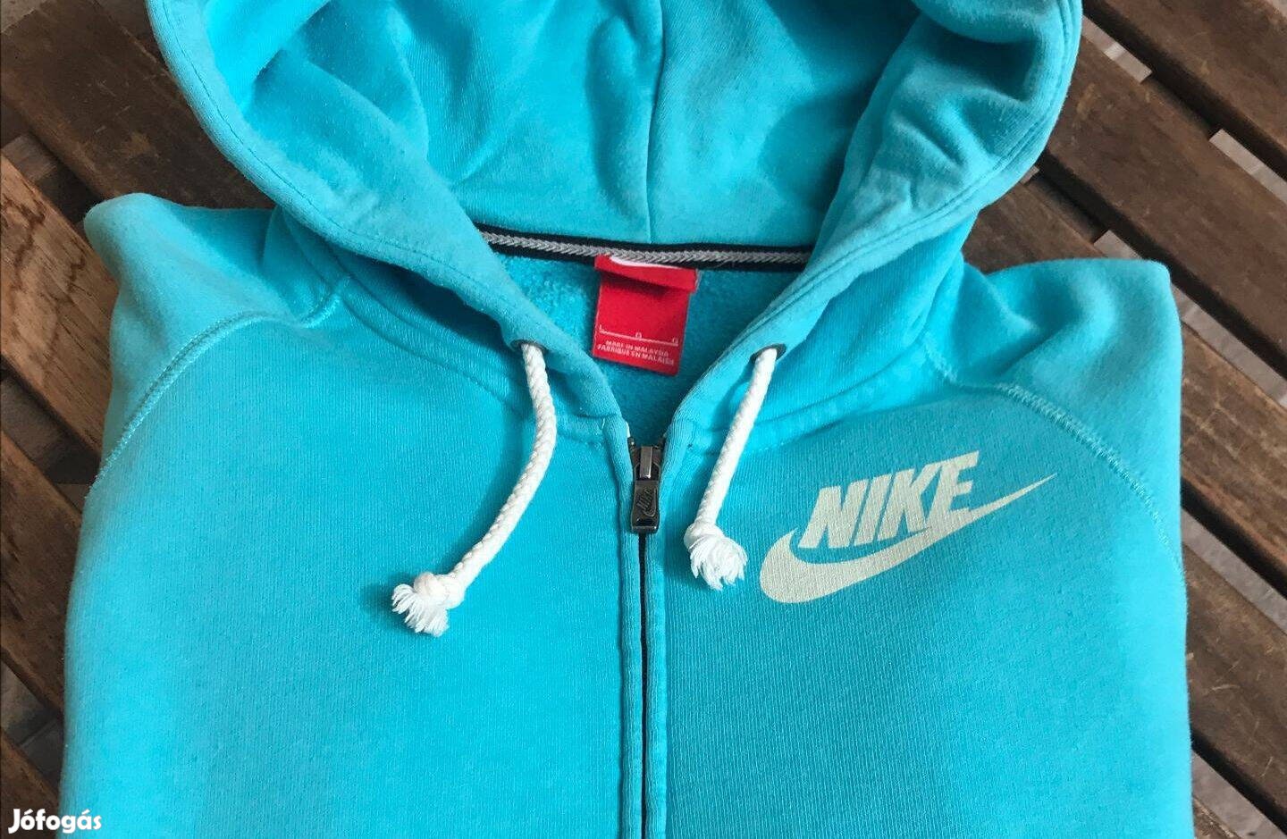 Női Nike kapucnis felső (L-es méretben)