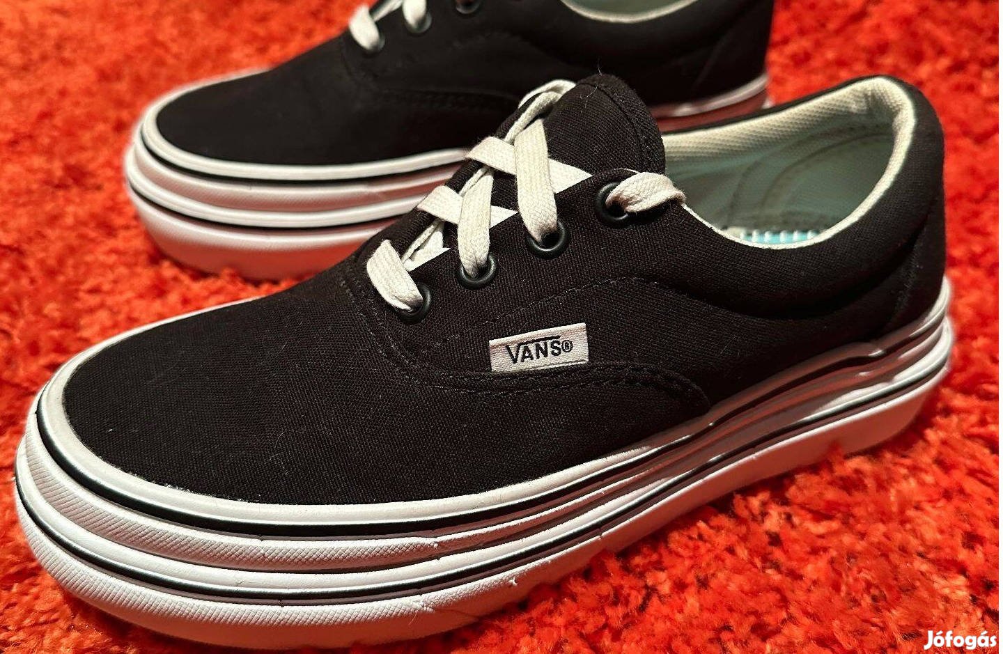 Női Vans platform cipő (35-ös méretben) Nem használt!