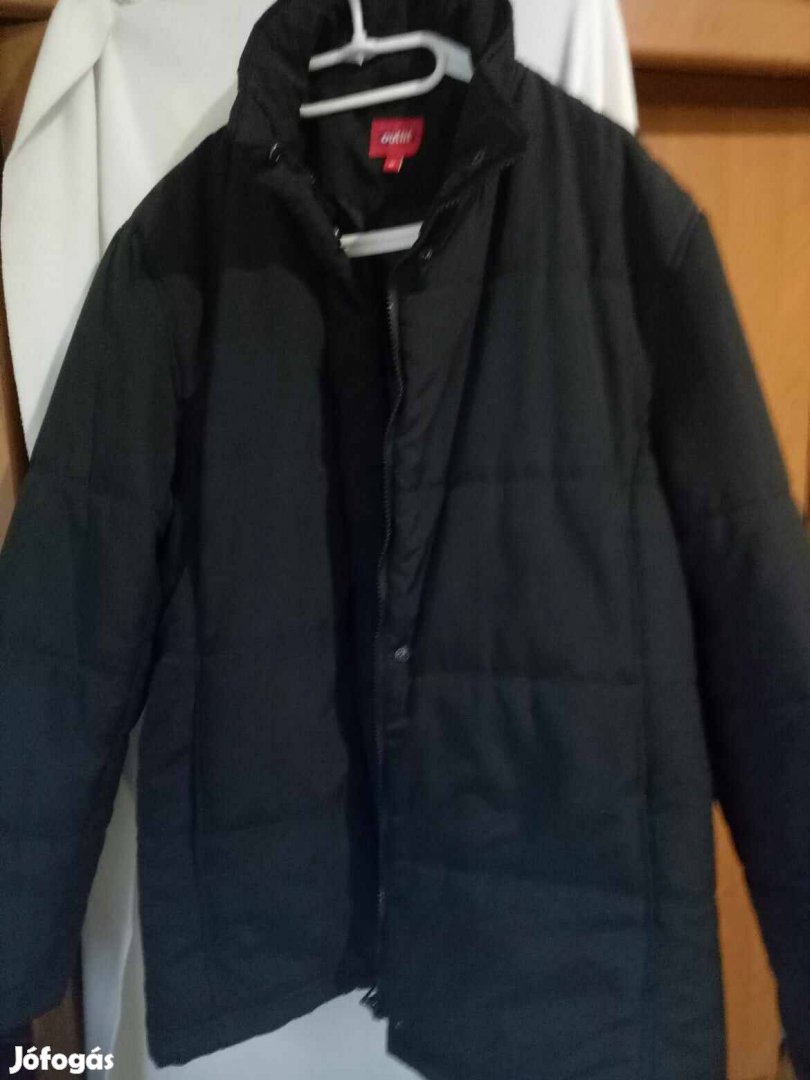 Női- Férfi kabát XL méretű