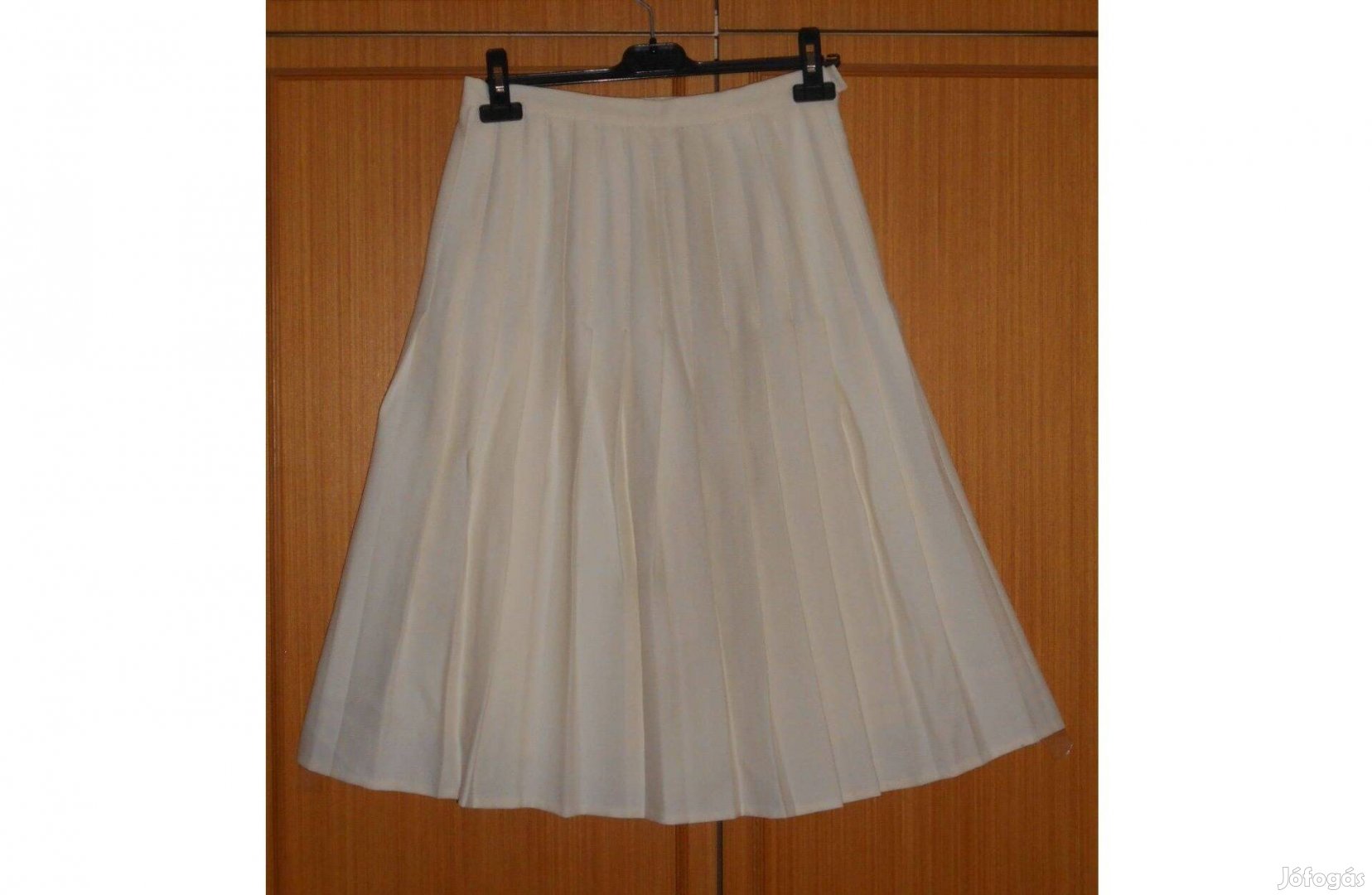 Női, elegáns, divatos, rakott szoknya.38 - as, bélelt,