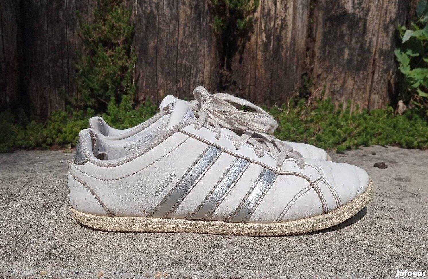 Női adidas cipő 38-as, olcsón eladó