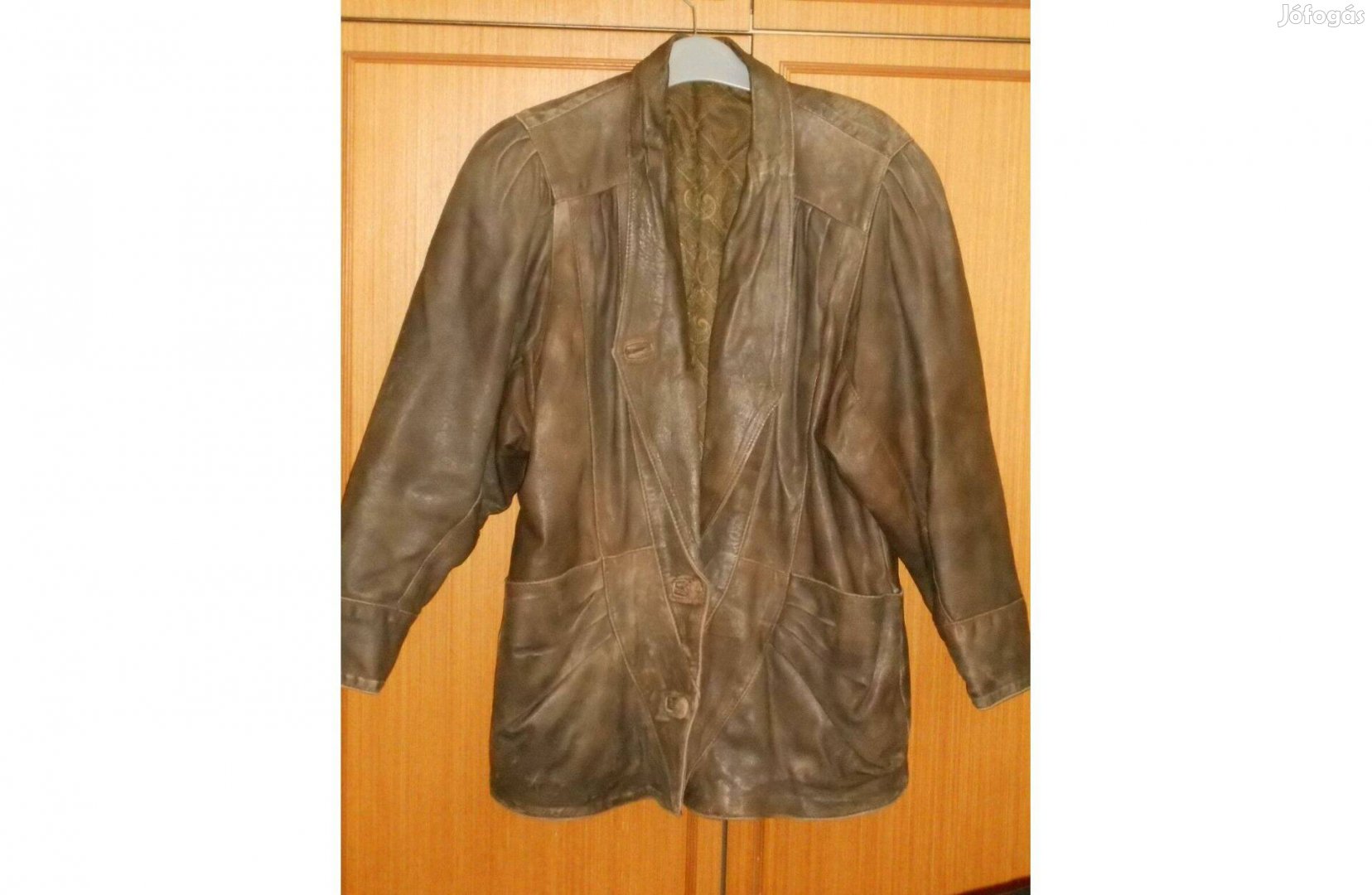 Női bőrkabát - Olaszból, kényelmes, bélelt. SM. Jelképes