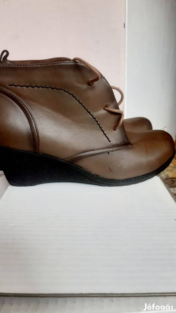 Női cipő 41-es